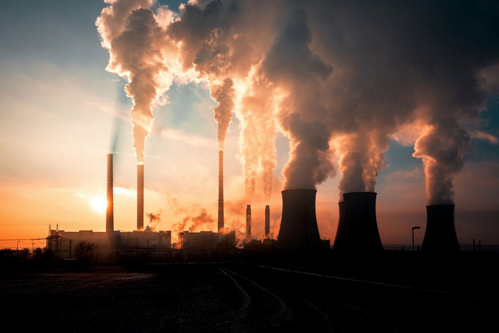 Factory polluting the environment.